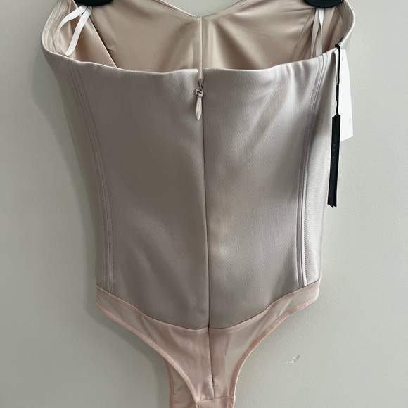 Aritzia Blaze Bodysuit - Picture 3 of 4